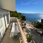 Beachfront شقة