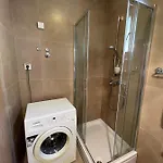Beachfront شقة بريلا