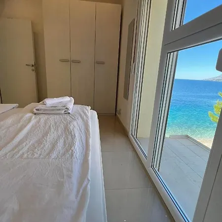 Beachfront * Brela