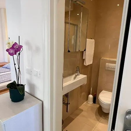 Beachfront Apartment Brela