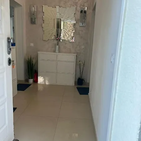 Beachfront Apartman