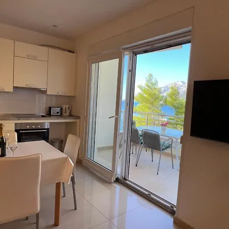 Beachfront Brela