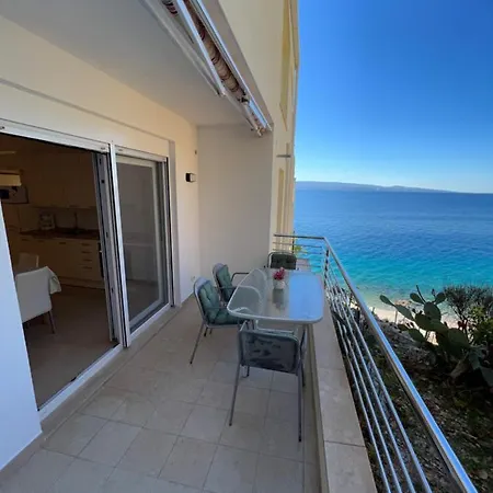 Beachfront Apartment Brela